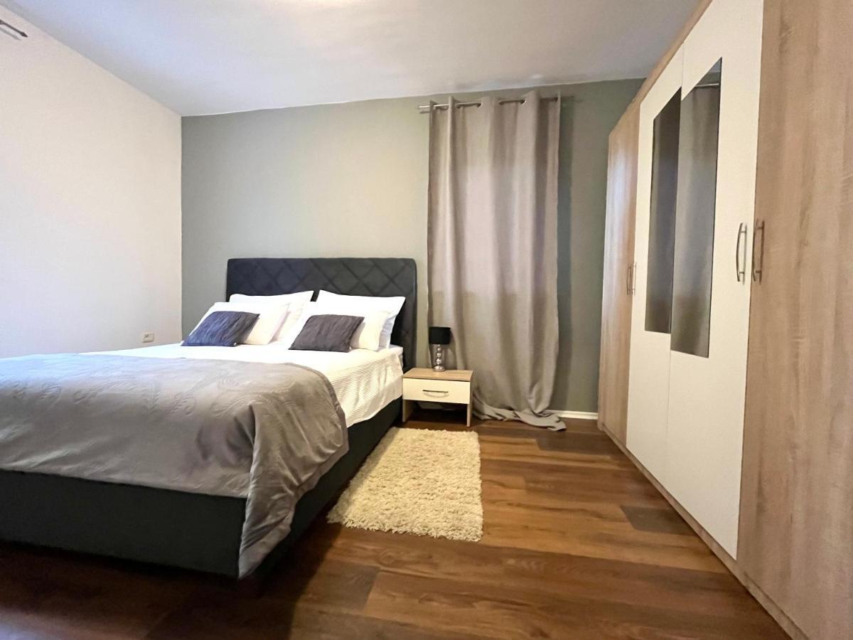 Apartment Domus Lauri Umag Luaran gambar