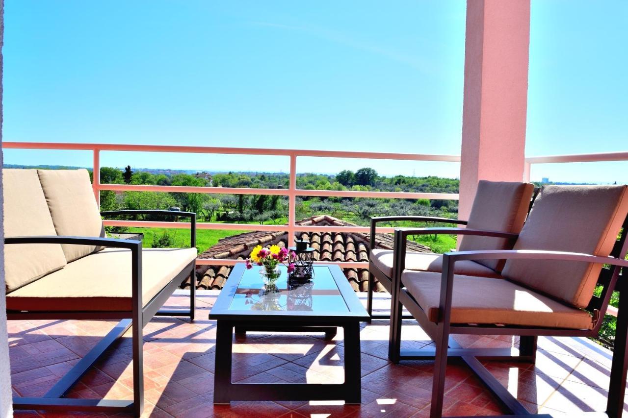 Apartment Domus Lauri Umag Luaran gambar
